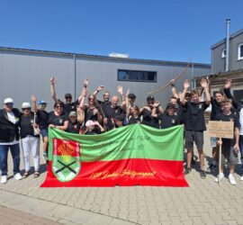 Gruppenbild des Schützenvereins beim Feuerwehrfest